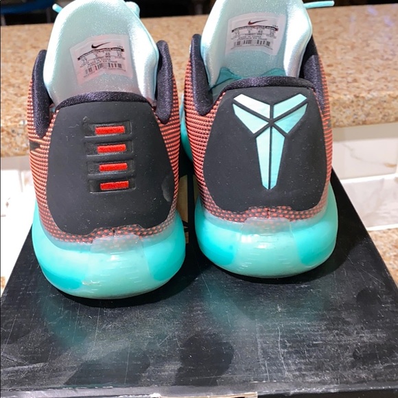 Kobe 10 Easter (GS) - Picture 3 of 5